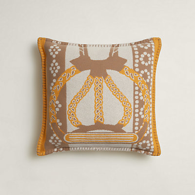 Avalon Vibration pillow, small model | Hermès Netherlands Avalon Vibration pillow, small model | Hermès Netherlands